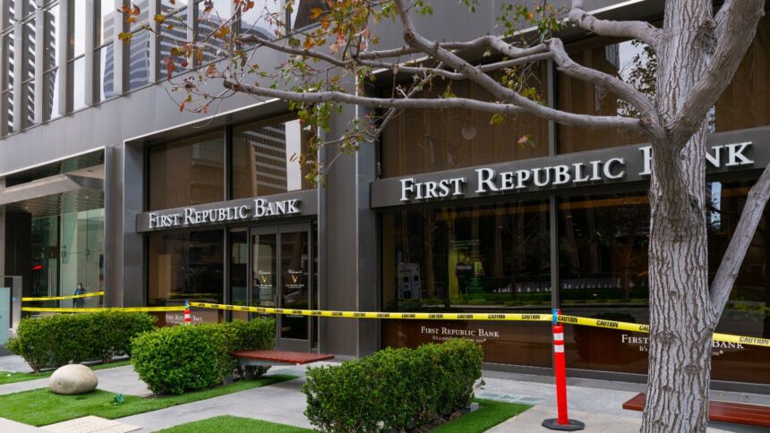 The 7 Largest Bank Failures In US History